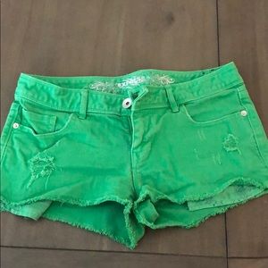 Kelly Green Jean Short